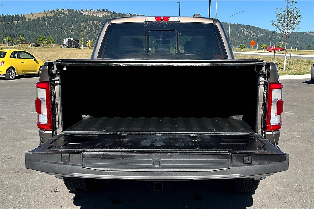 2021 Ford F-150 Lariat photo 18
