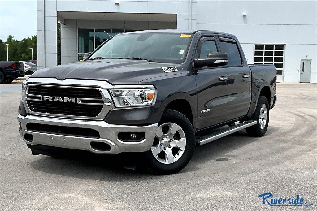 2019 Ram 1500 Big Horn Lone Star photo 3
