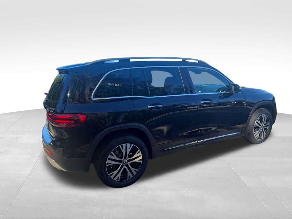 2026 Mercedes Benz GLB 250 4MATIC photo 4