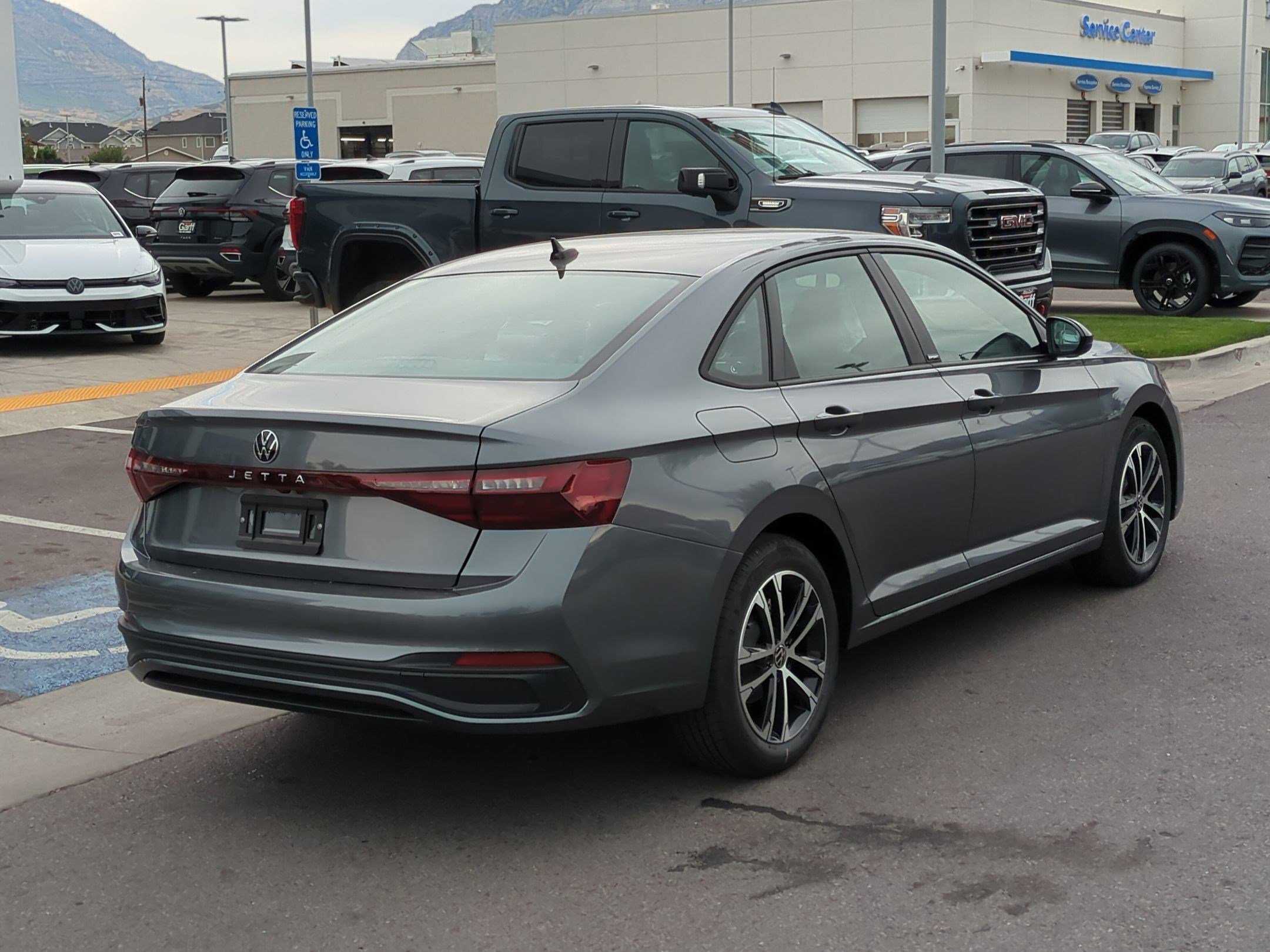 2025 Volkswagen Jetta Sport photo 3