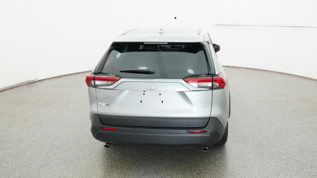 2025 Toyota RAV4 LE photo 18
