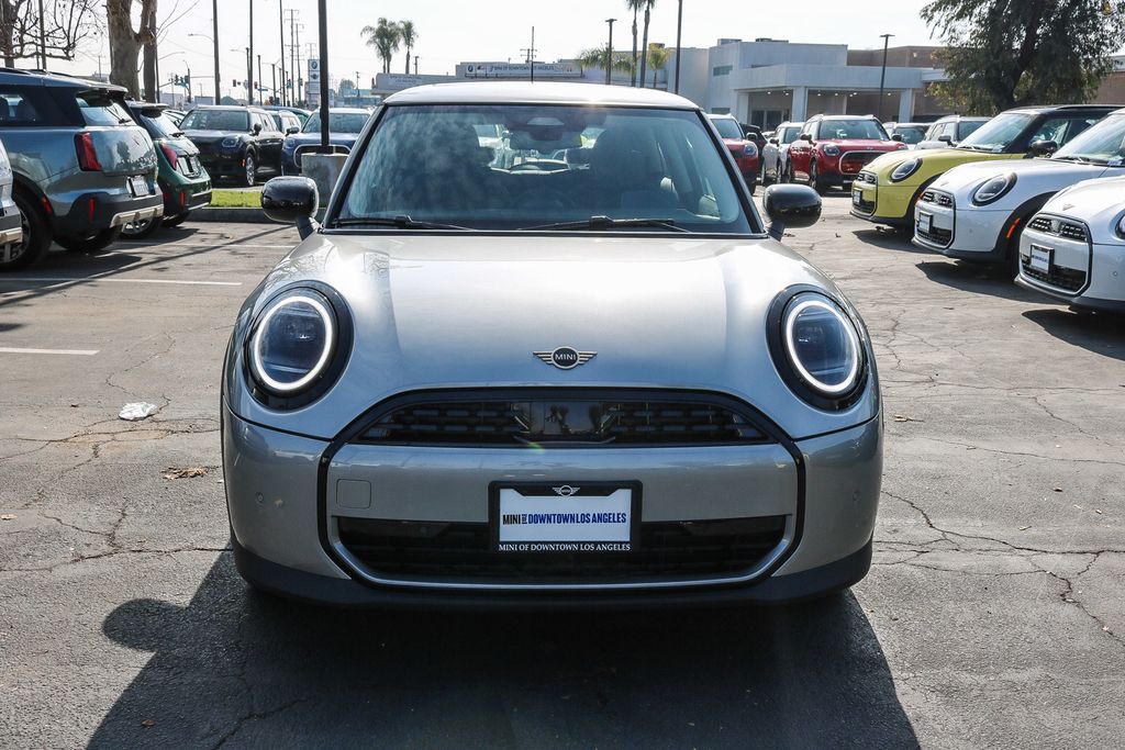 2025 Mini Cooper Signature photo 2