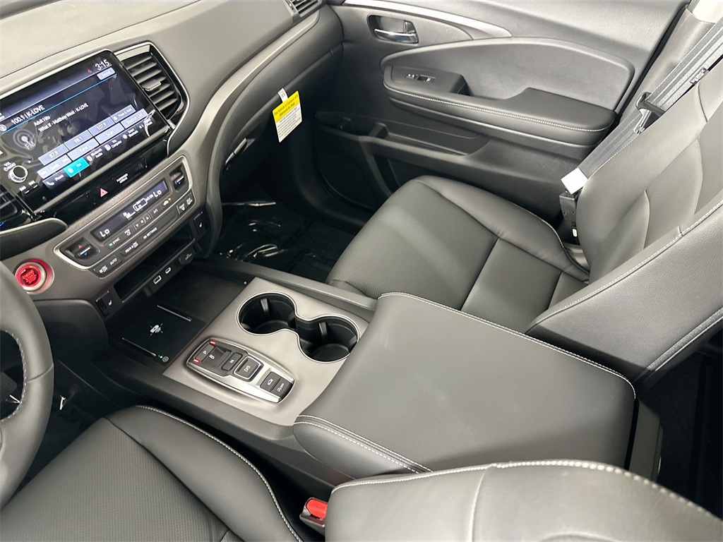 2025 Honda Ridgeline RTL photo 2
