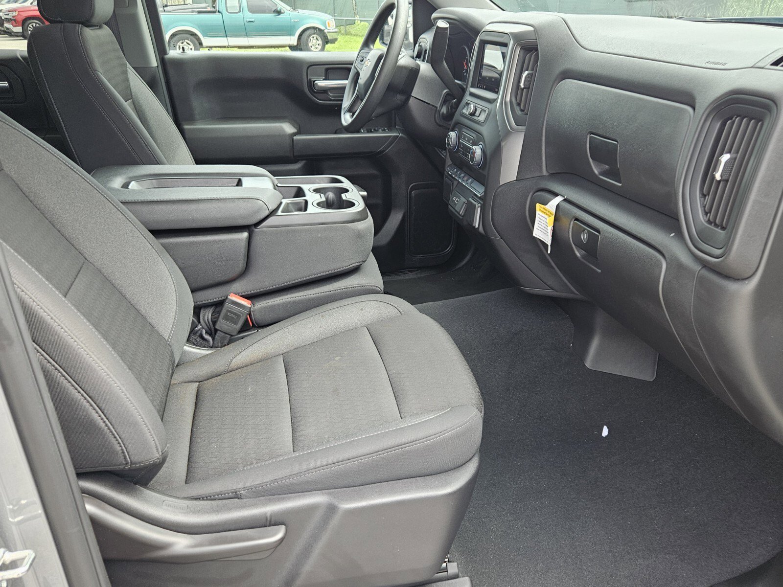 2025 Chevrolet Silverado 1500 Custom photo 10