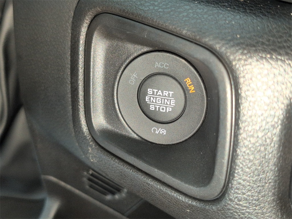 2025 Jeep Gladiator Sport photo 19