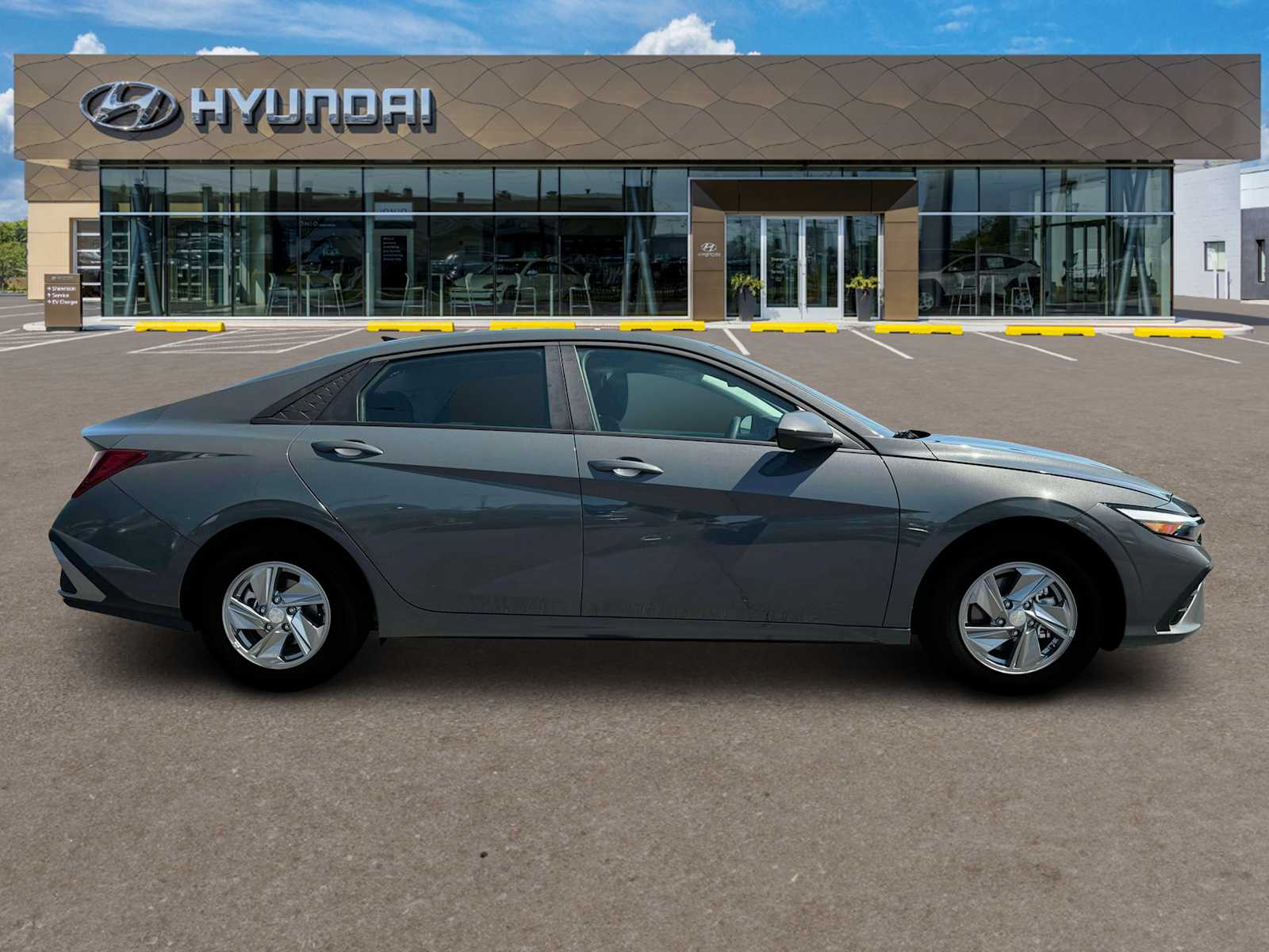2025 Hyundai Elantra SE photo 8