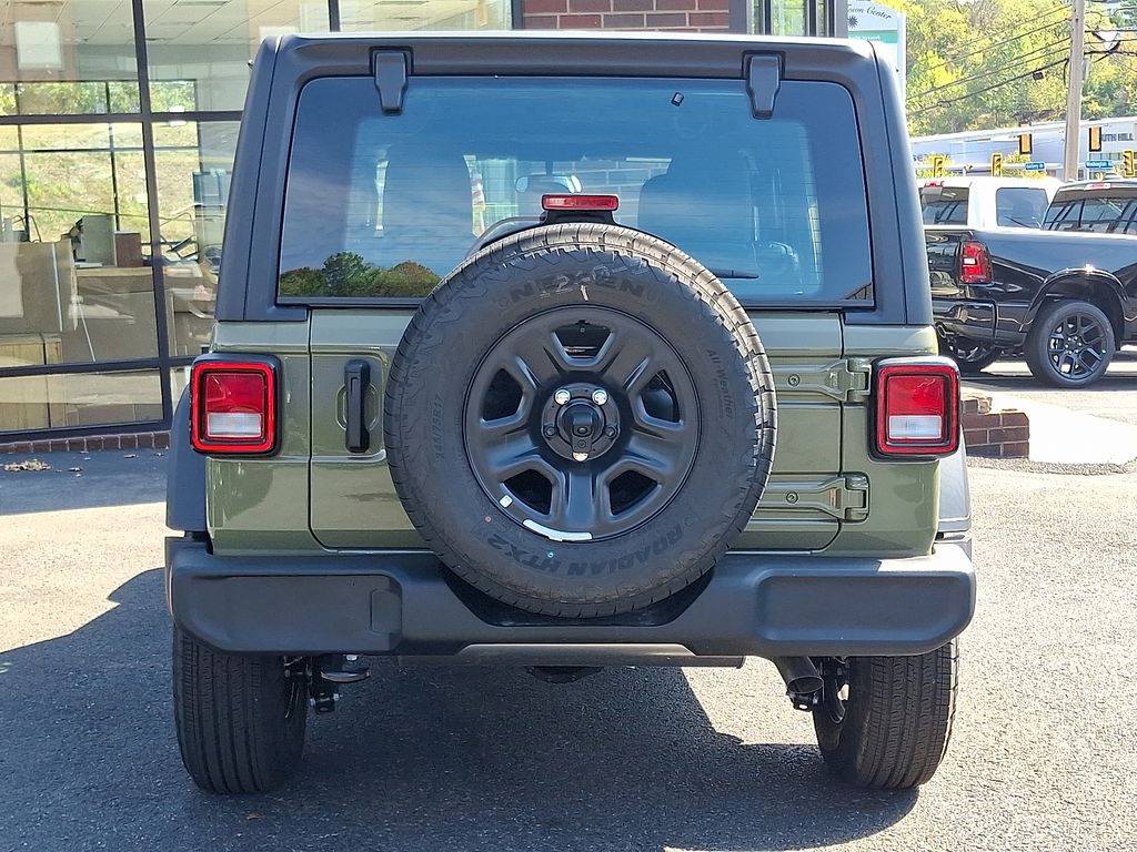 2025 Jeep Wrangler Sport photo 3