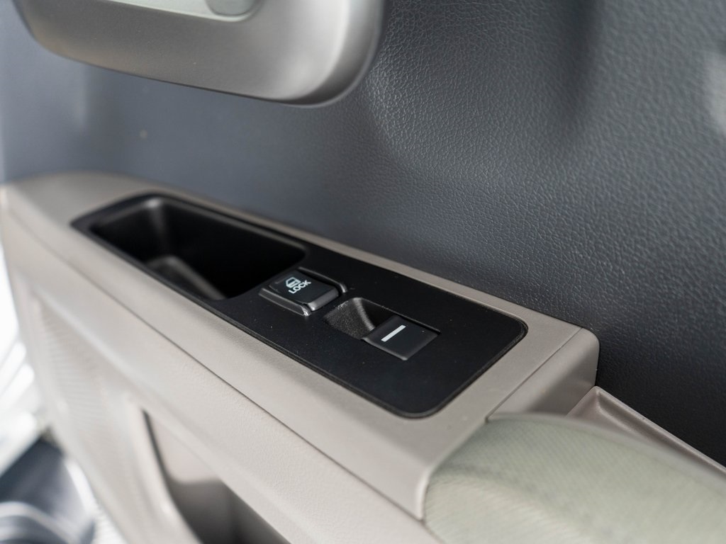 2010 Honda Ridgeline RTS photo 9