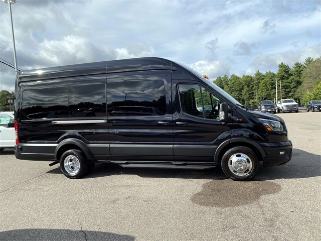 2024 Ford Transit photo 2