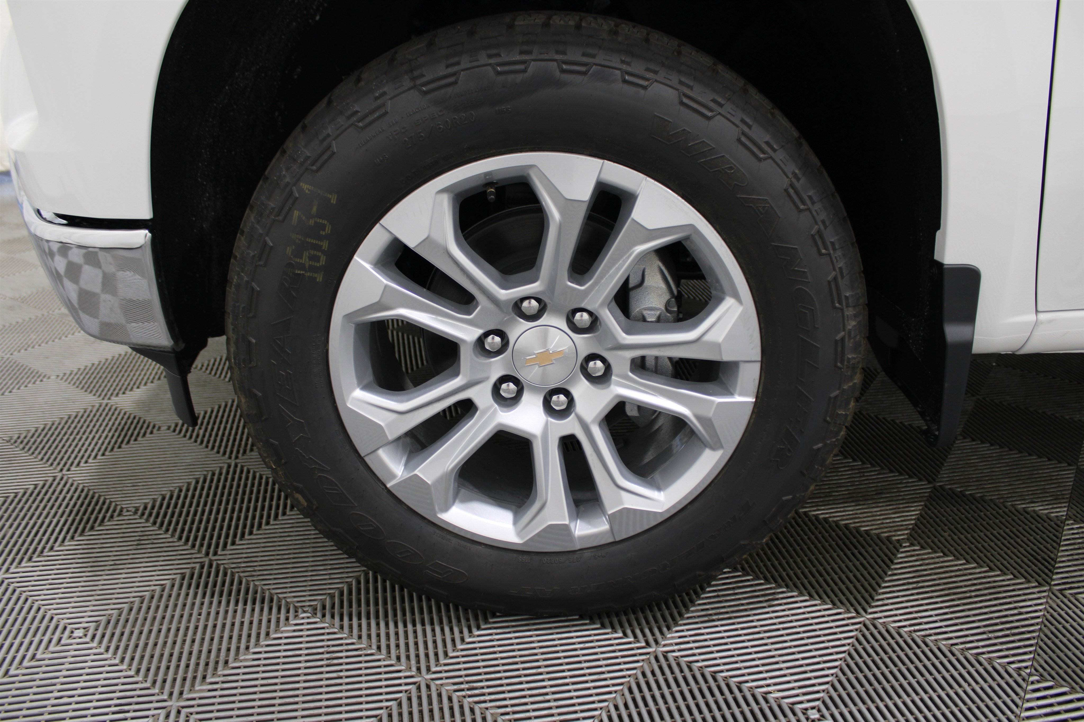 2026 Chevrolet Silverado 1500 LTZ photo 19