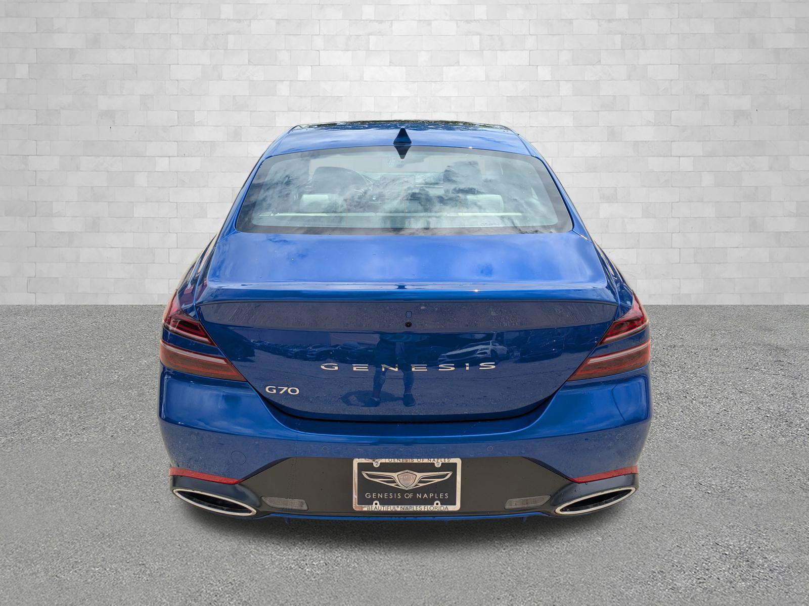 2025 Genesis G70 2.5T photo 3