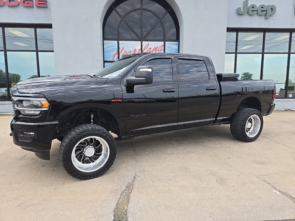2023 Ram 3500 Laramie photo 3