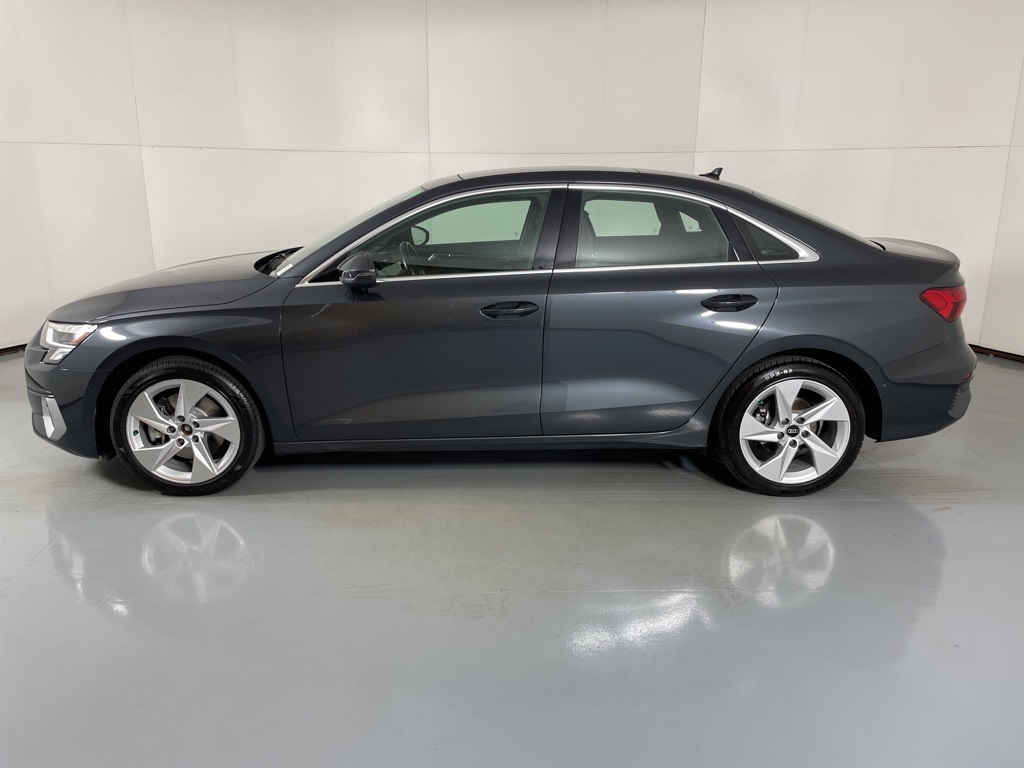 2024 Audi A3 40 Premium photo 4