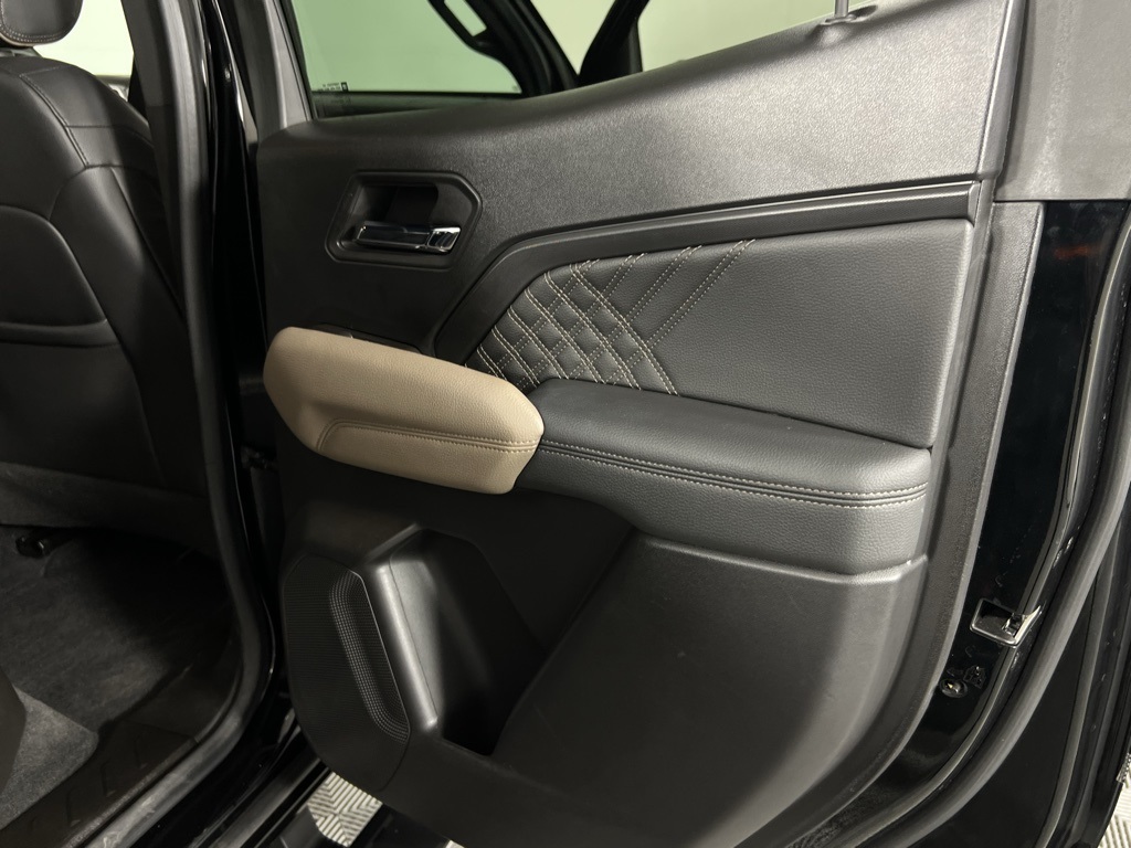 2023 Gmc Canyon Denali photo 24