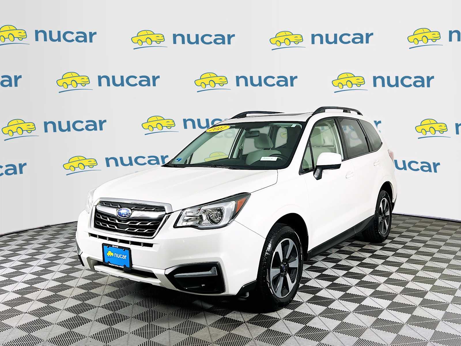 2017 Subaru Forester Premium photo 3