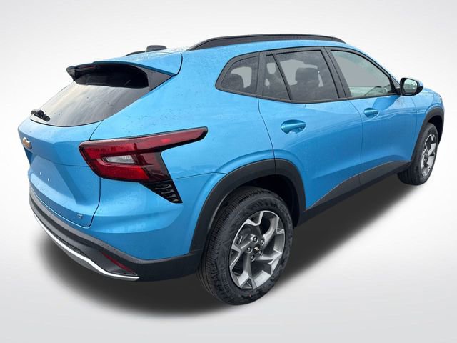 2025 Chevrolet Trax LT photo 4