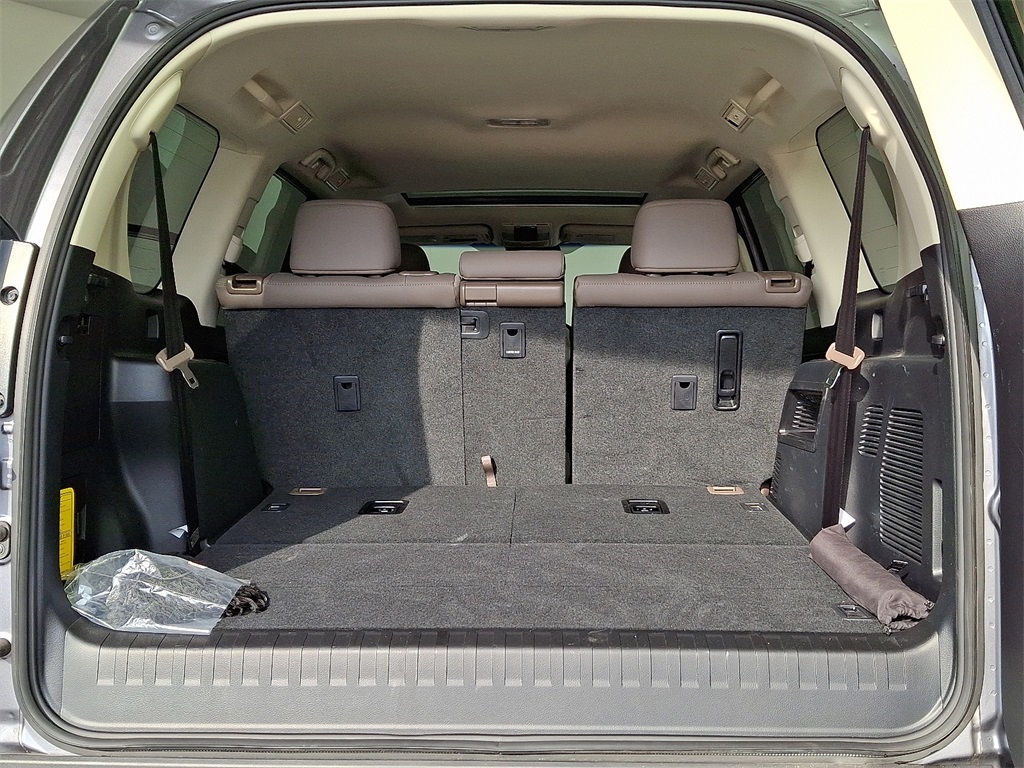 2023 Lexus GX 460 photo 29