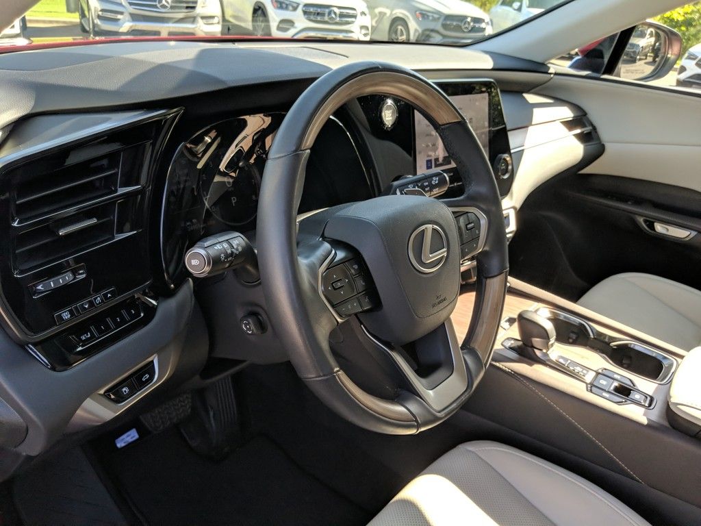 2023 Lexus RX photo 16