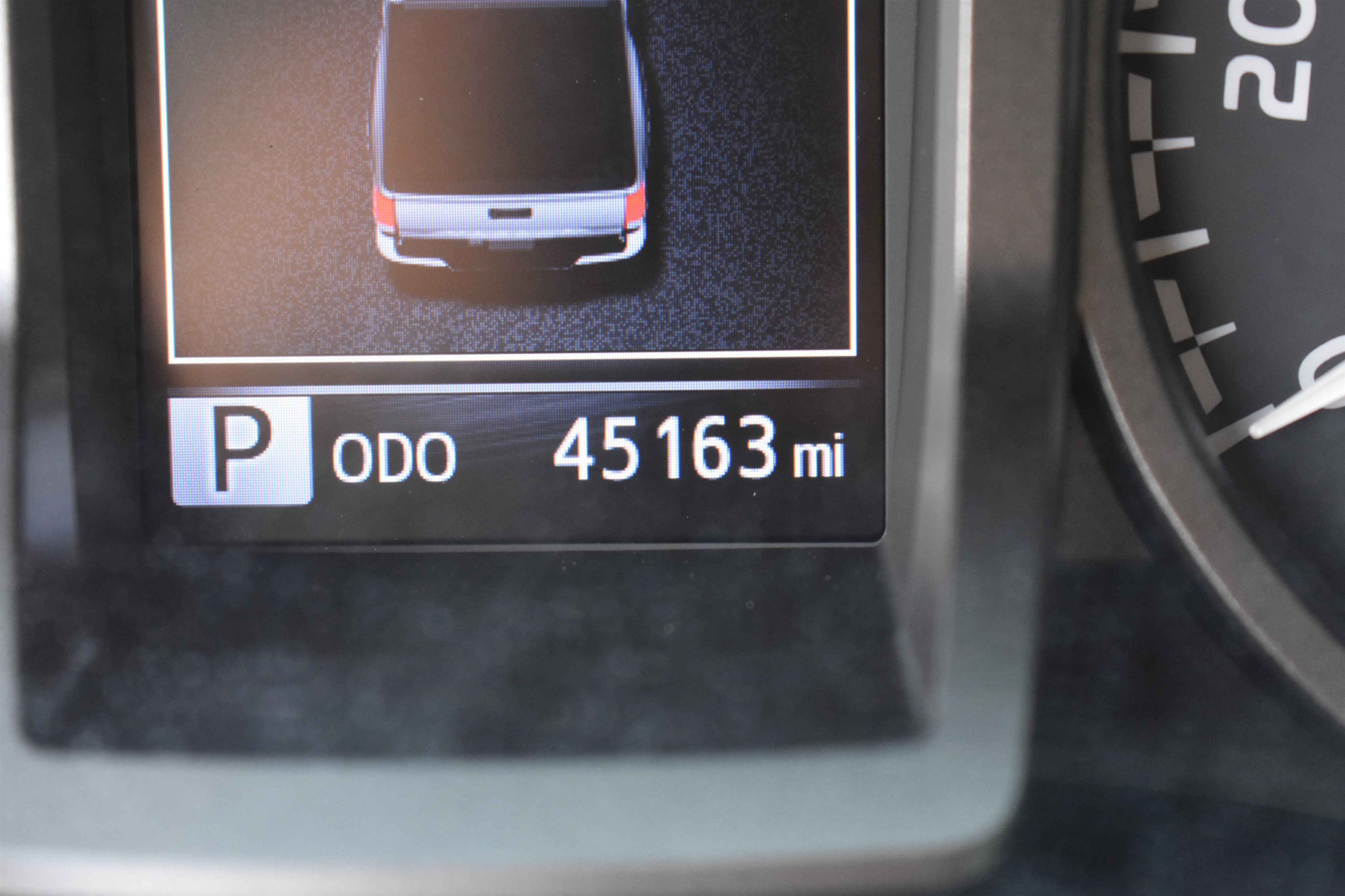 2023 Toyota Tacoma TRD photo 13
