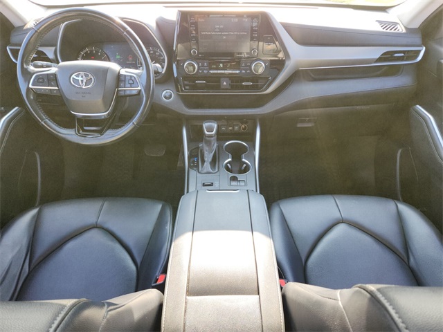 2021 Toyota Highlander XLE photo 15