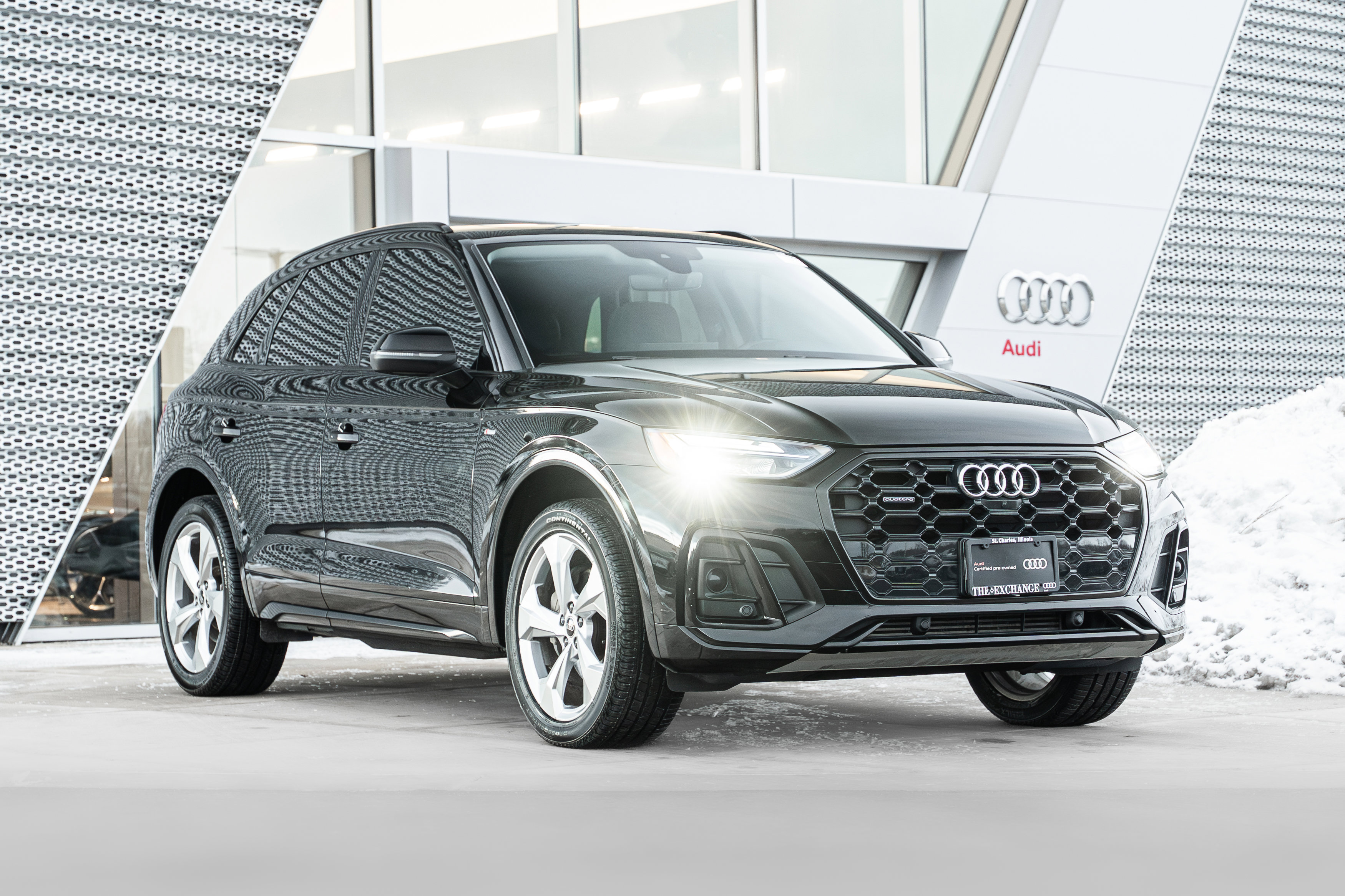 2022 Audi Q5 Premium Plus's photo