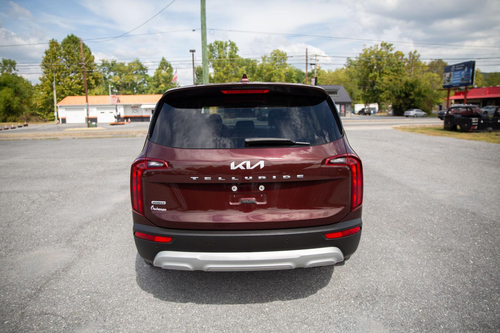 2022 Kia Telluride LX photo 4