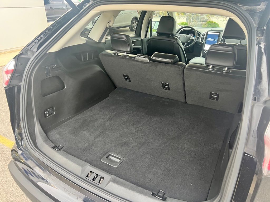 2024 Ford Edge SEL photo 21