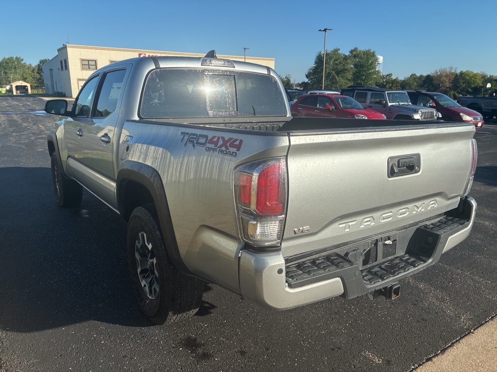 2023 Toyota Tacoma V6 photo 3