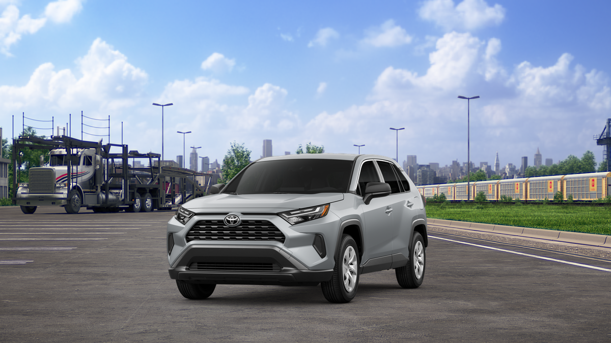 2025 Toyota RAV4 LE's photo
