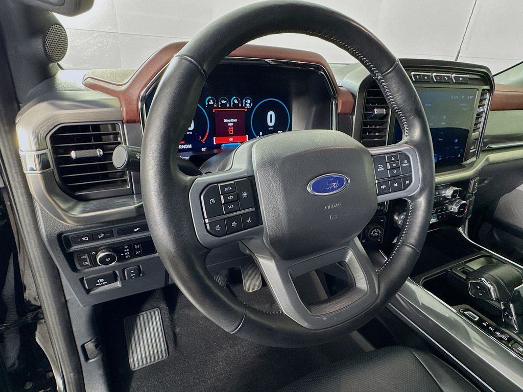 2023 Ford F-150 Lariat photo 11