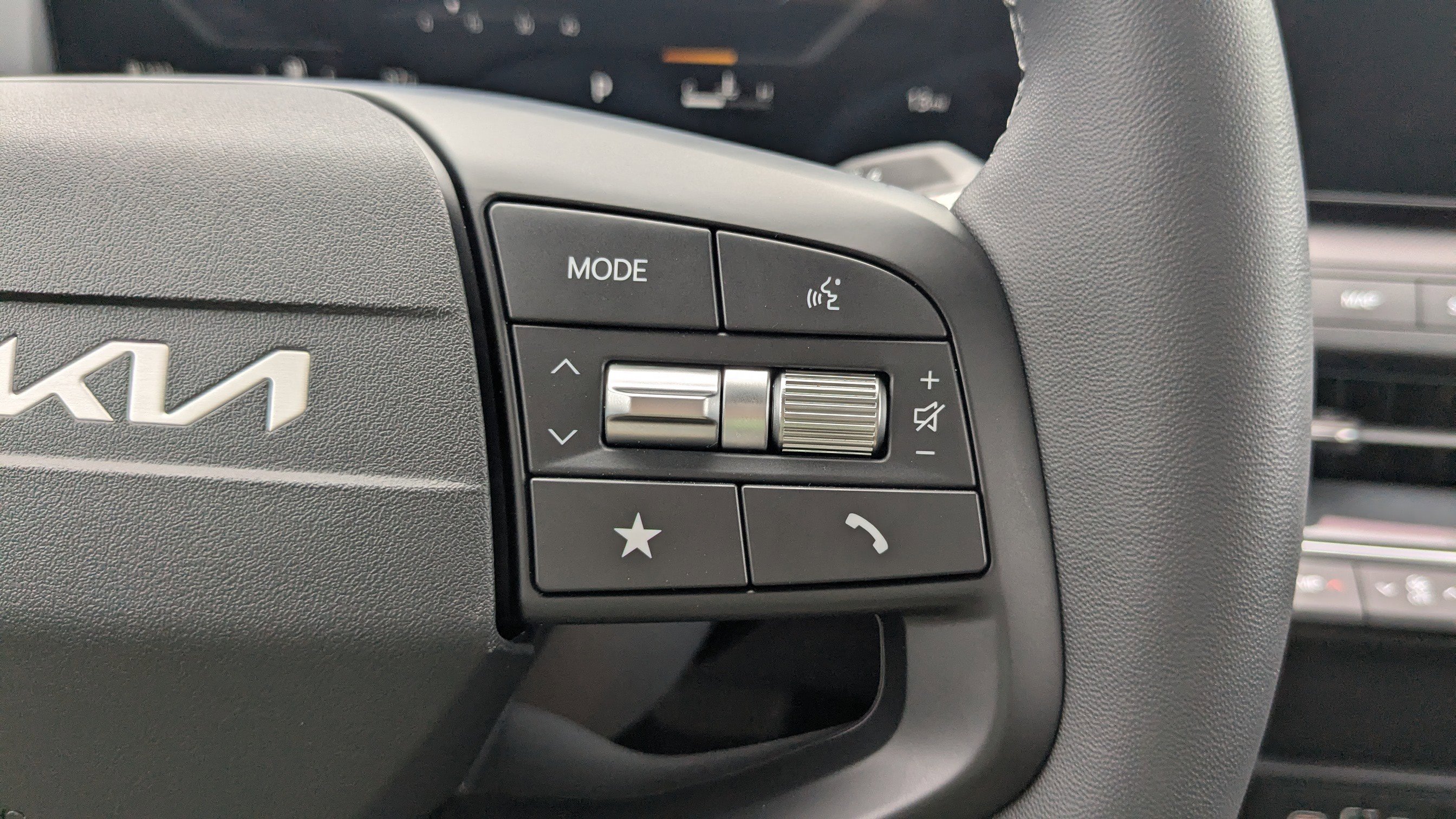 2025 Kia K4 EX photo 29
