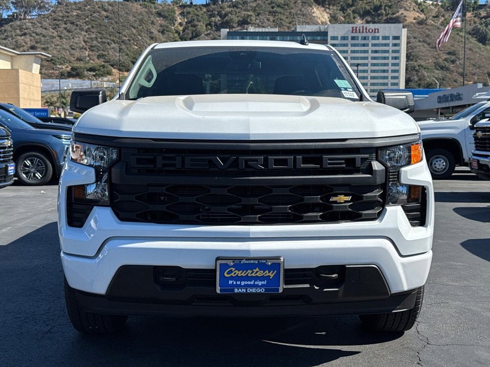 2026 Chevrolet Silverado 1500 Custom photo 4