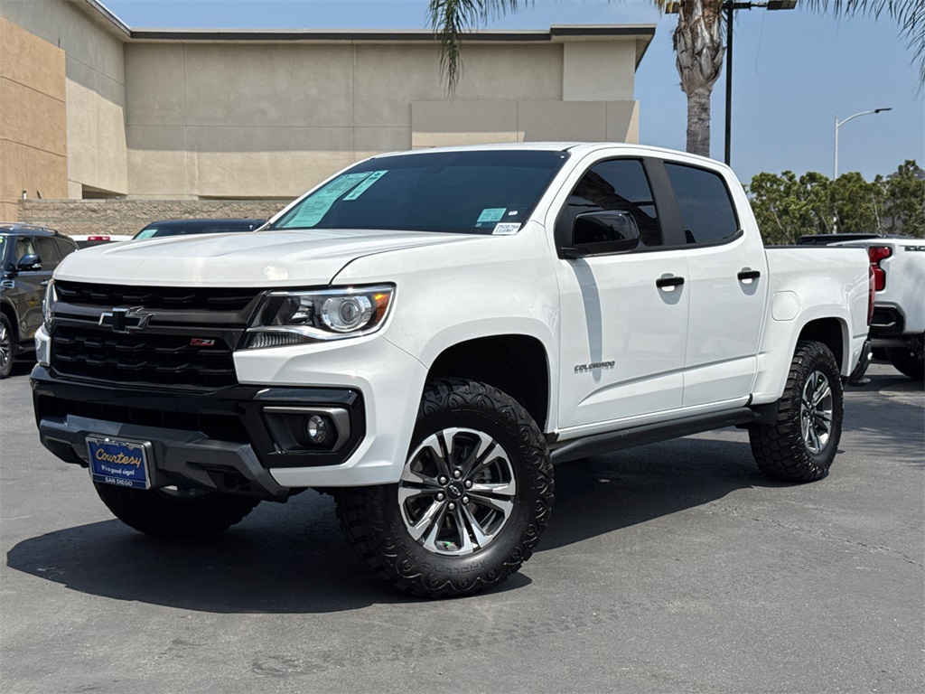 2021 Chevrolet Colorado Z71 photo 2