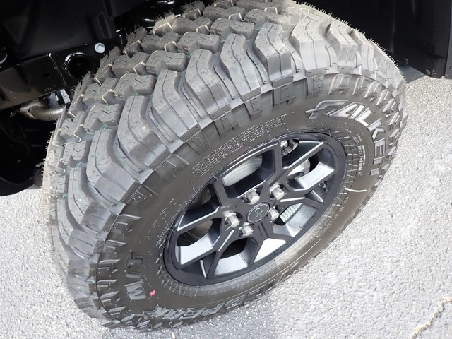 2025 Jeep Wrangler Willys photo 9