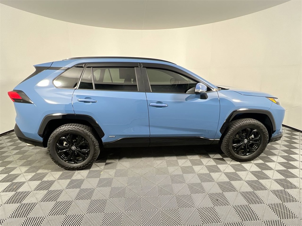 Used 2022 Toyota RAV4 SE with VIN 4T3T6RFV3NU074860 for sale in Kansas City