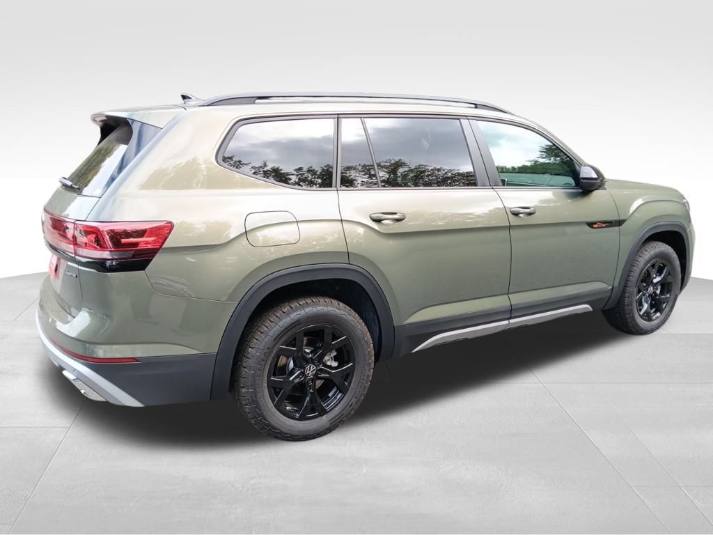 2025 Volkswagen Atlas Peak Edition photo 4