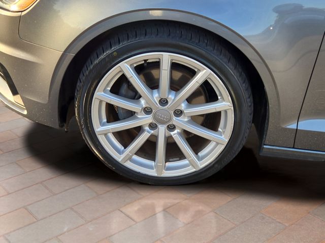 2016 Audi A3 2.0T Premium Quattro photo 4