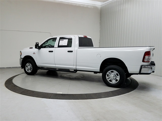 2023 Ram 2500 Tradesman photo 3