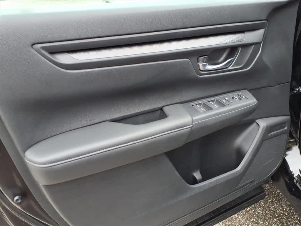 2025 Honda CR-V LX photo 10