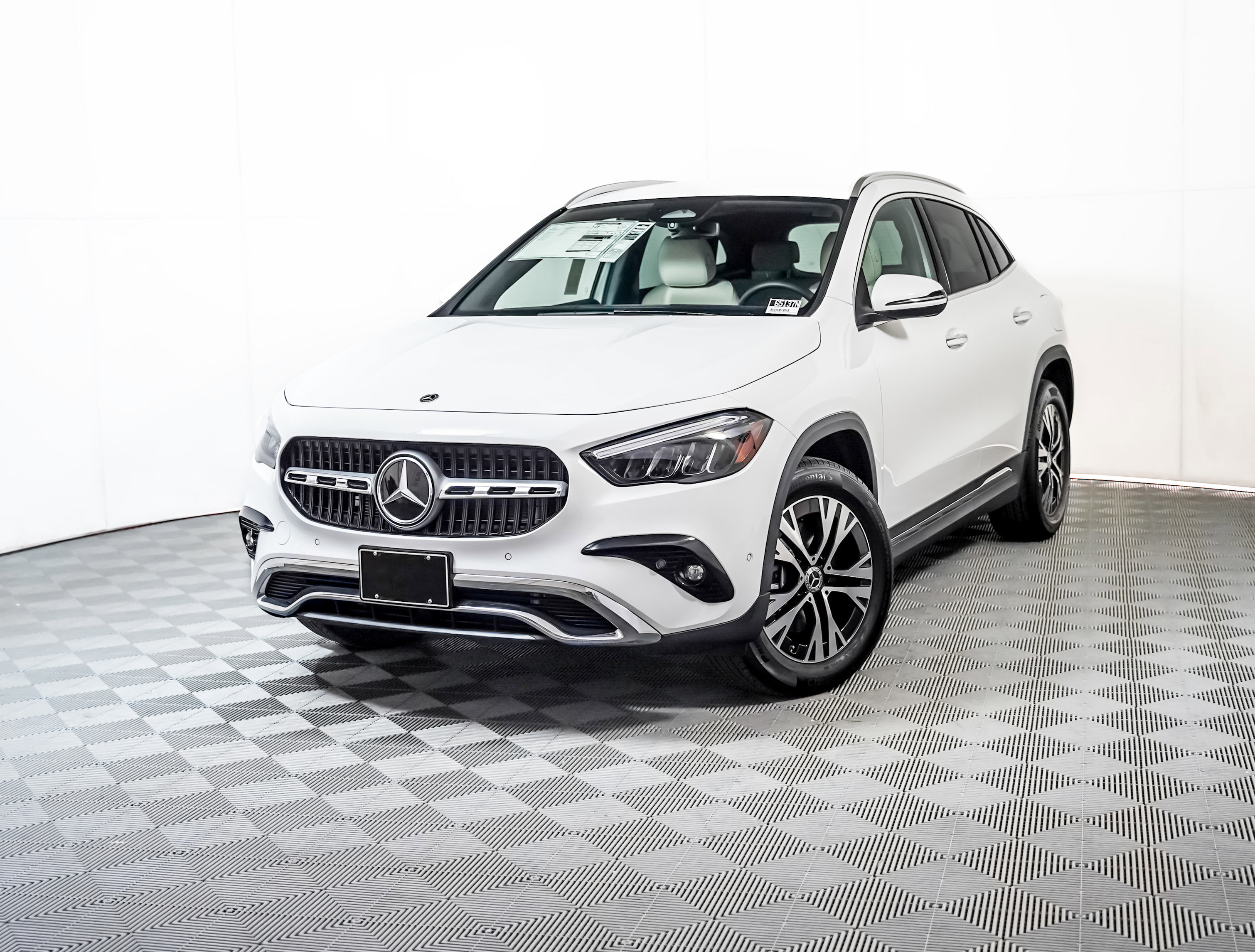 2025 Mercedes-Benz GLA