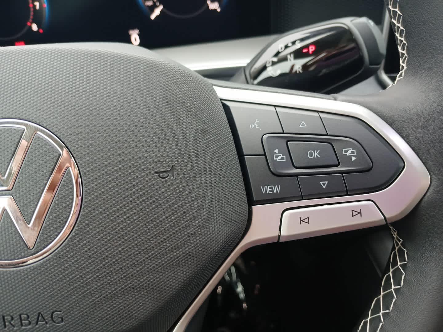 2025 Volkswagen Tiguan SE photo 15