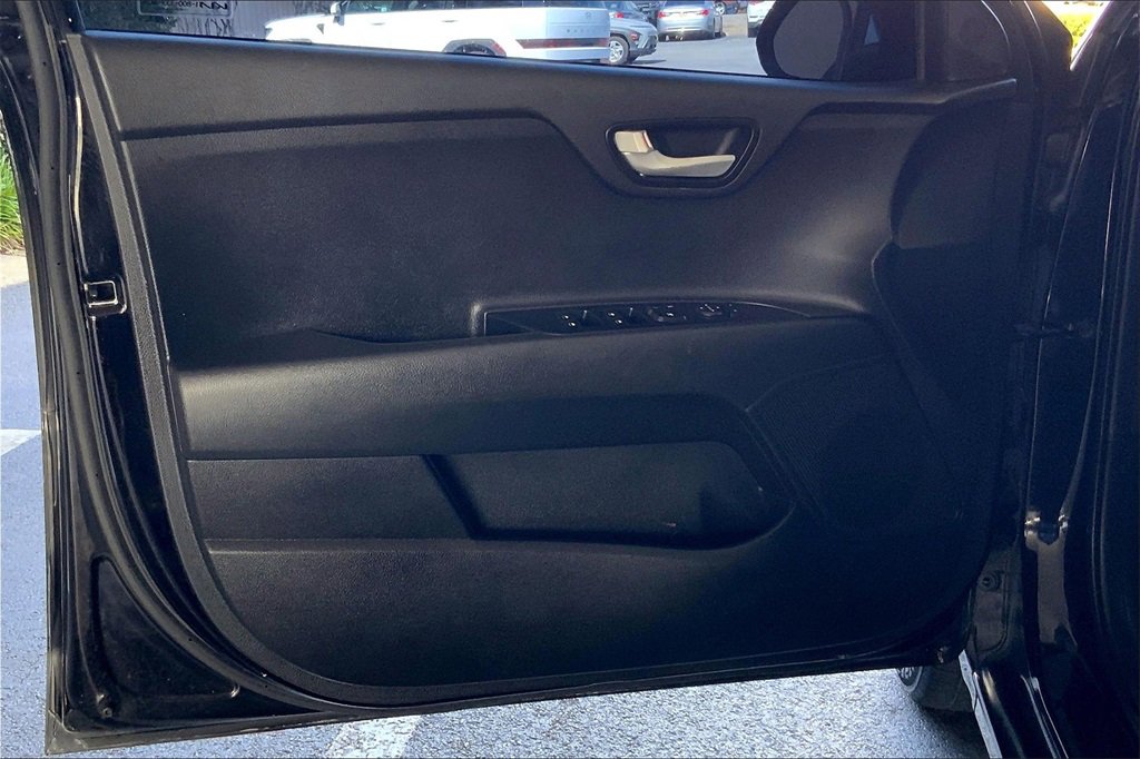 2022 Kia Rio LX photo 21