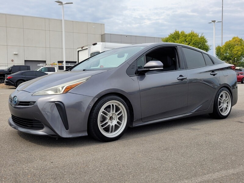 2019 Toyota Prius XLE photo 4