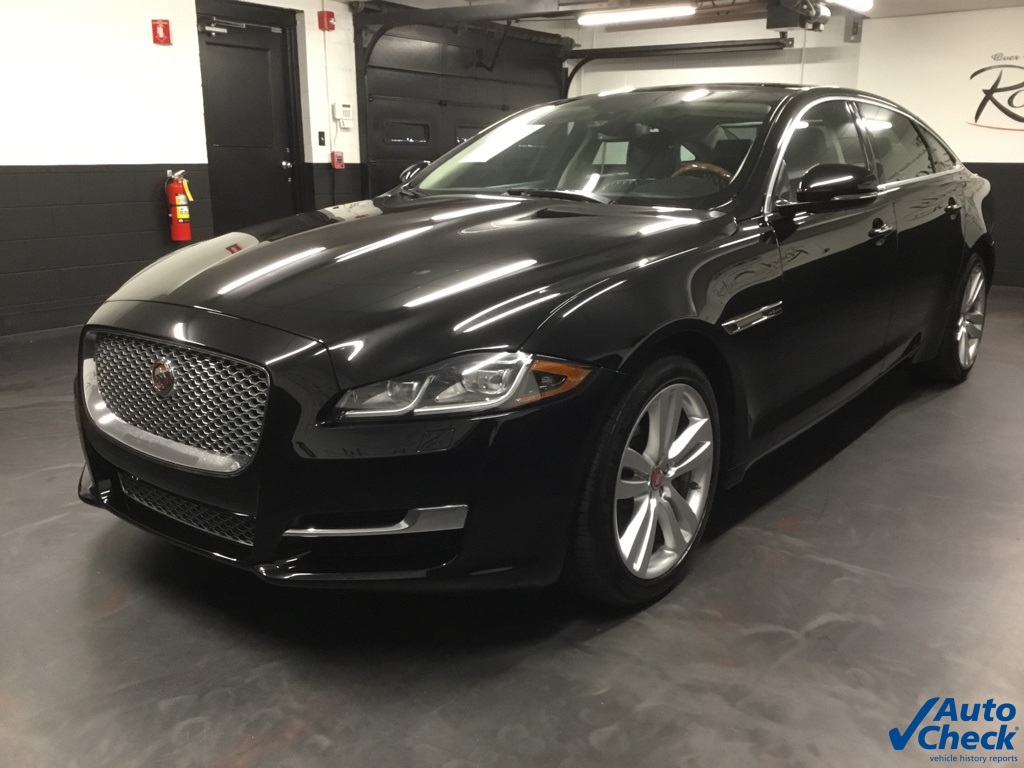 2017 Jaguar XJ XJL Portfolio photo 4
