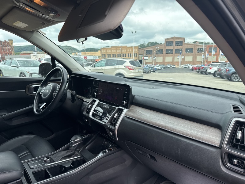 2023 Kia Sorento X-Line S photo 10
