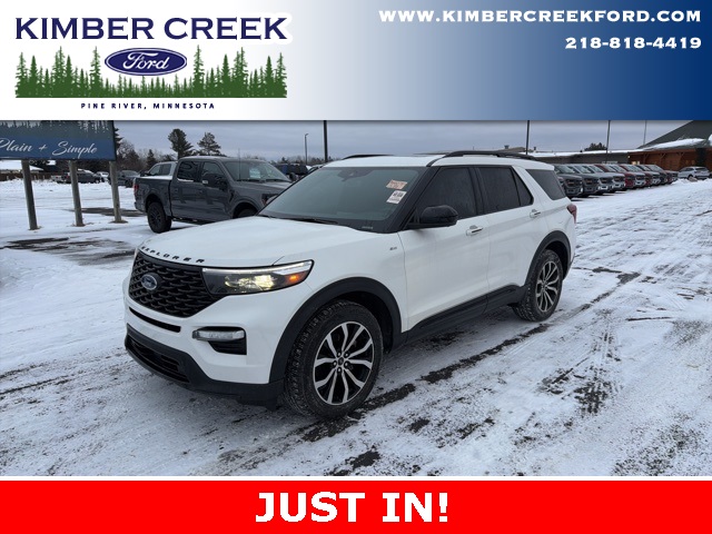 2023 Ford Explorer ST-LINE's photo