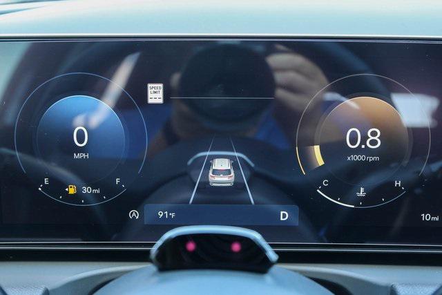 New 2025 Gray Hyundai SEL Convenience FWD image 23