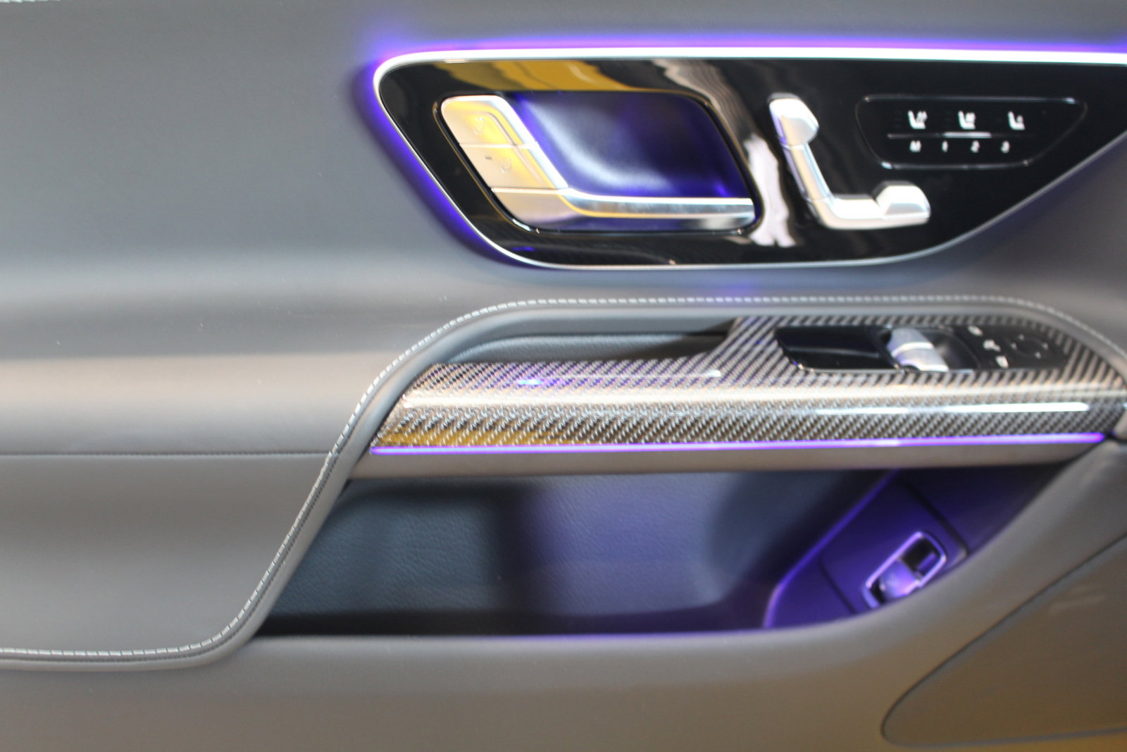 2025 Mercedes Benz AMG GT 63 photo 9