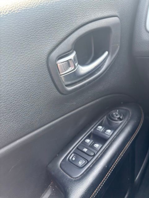 2021 Jeep Compass Latitude photo 16