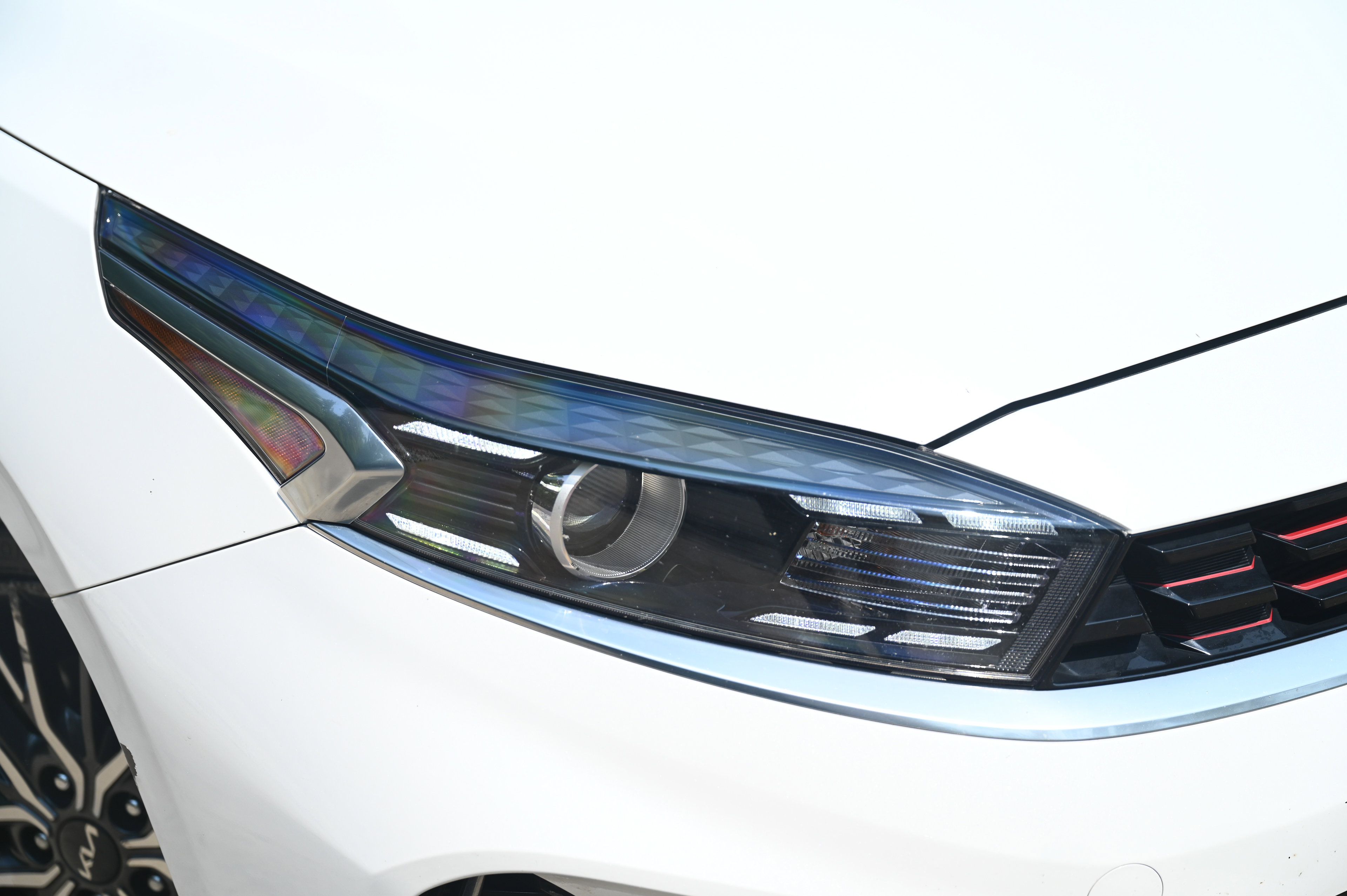 2023 Kia Forte GT-Line photo 3